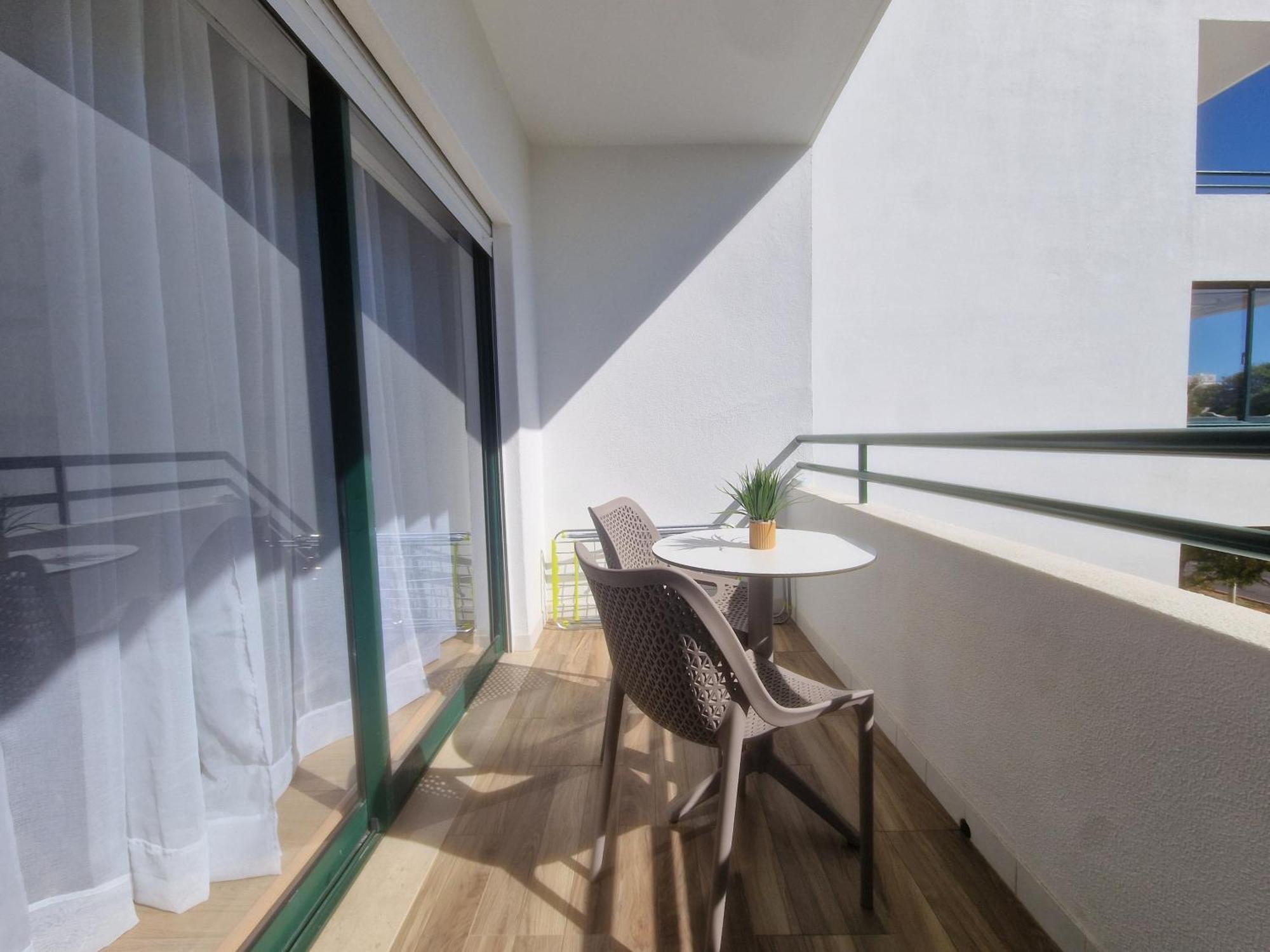 Avenida Mar 1 - Ar-Condicionado, Wifi E 200Mts Da Praia Quarteira Exterior foto